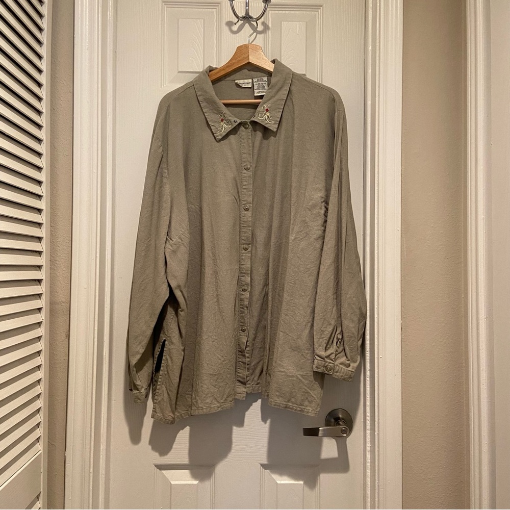 White Stag Plus Sage Green Button Down